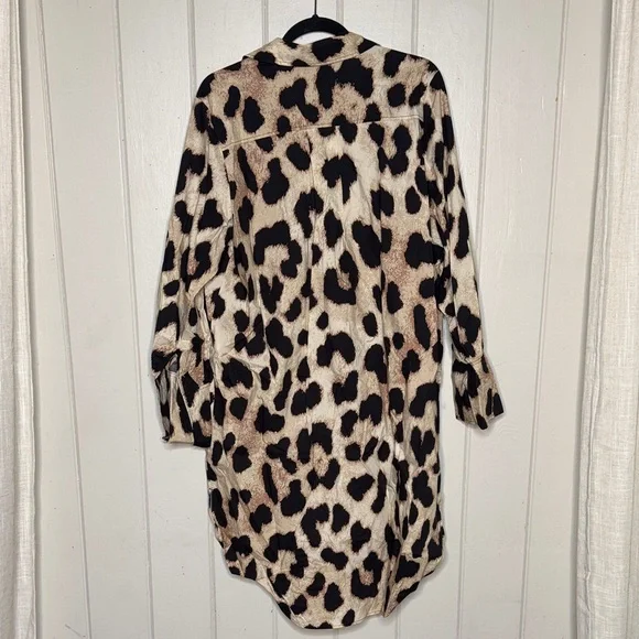 H&M Black and Tan Animal Print Shirt - Picture 3 of 3